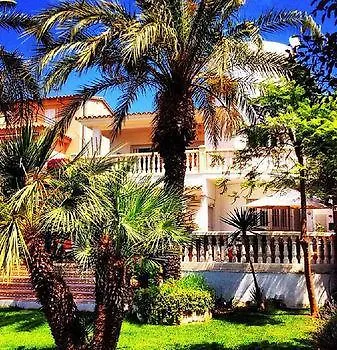 Hello Levantina Villa Sitges